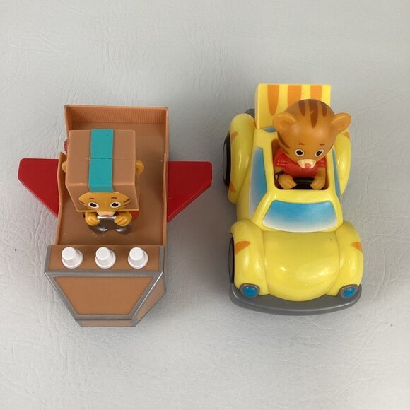 Daniel Tiger's Neighborhood Pull Back N Go Character Cars Rocket Vehicle Jakks - Picture 2 of 7